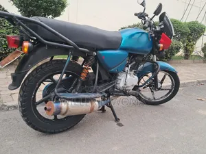 Bajaj Boxer 125 2025 Blue
