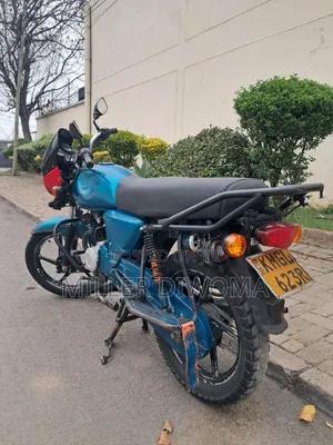 Bajaj Boxer 125 2025 Blue
