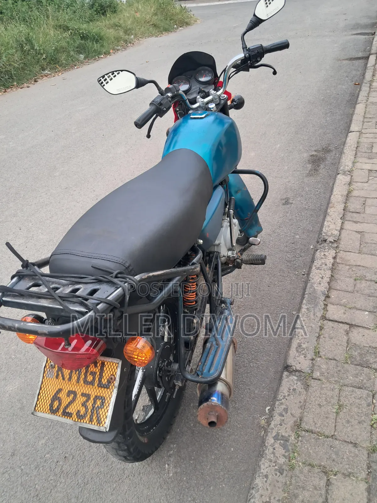 Bajaj Boxer 125 2025 Blue