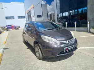 Nissan Note 2013 Purple