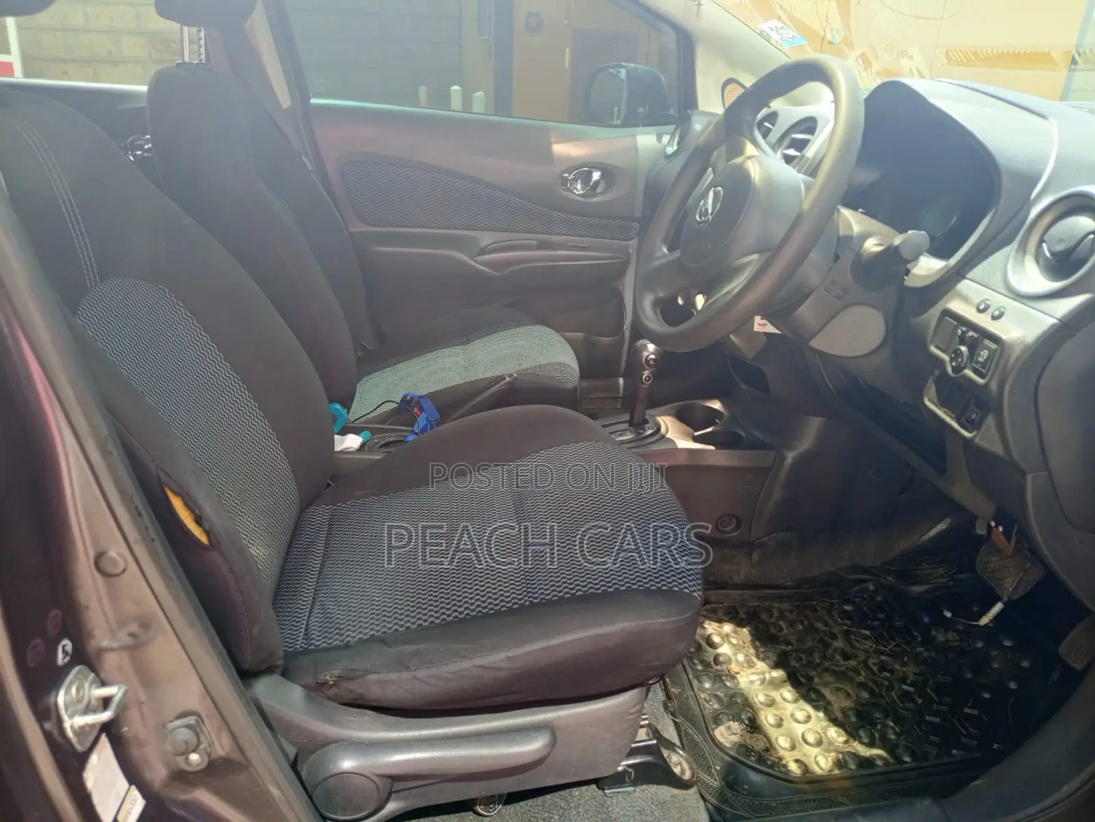 Nissan Note 2013 Purple