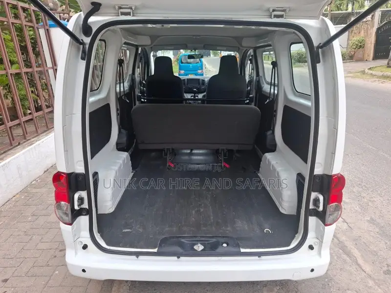 Nissan NV200 2019 White
