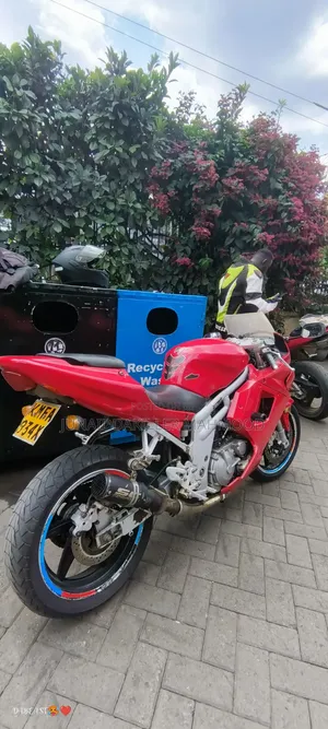 Hyosung GT650R 2007 Red
