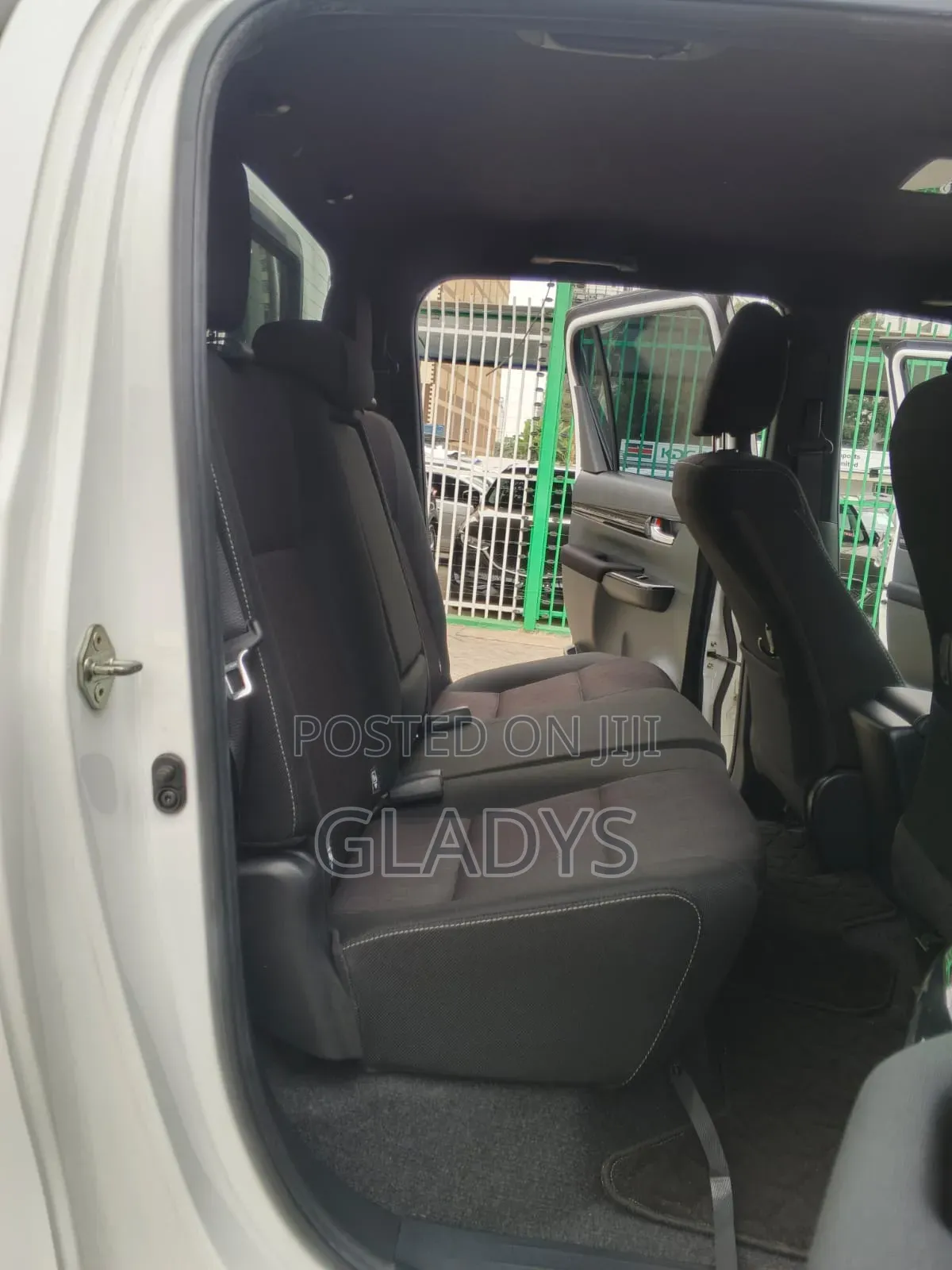 Toyota Hilux 2019 White