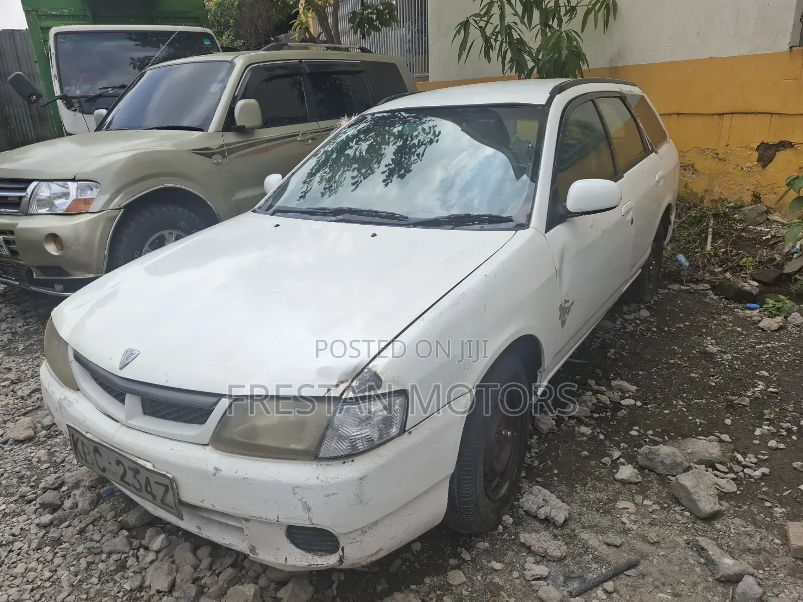 Nissan Wingroad 2001 White
