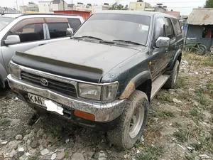 Toyota Hilux Surf 2005