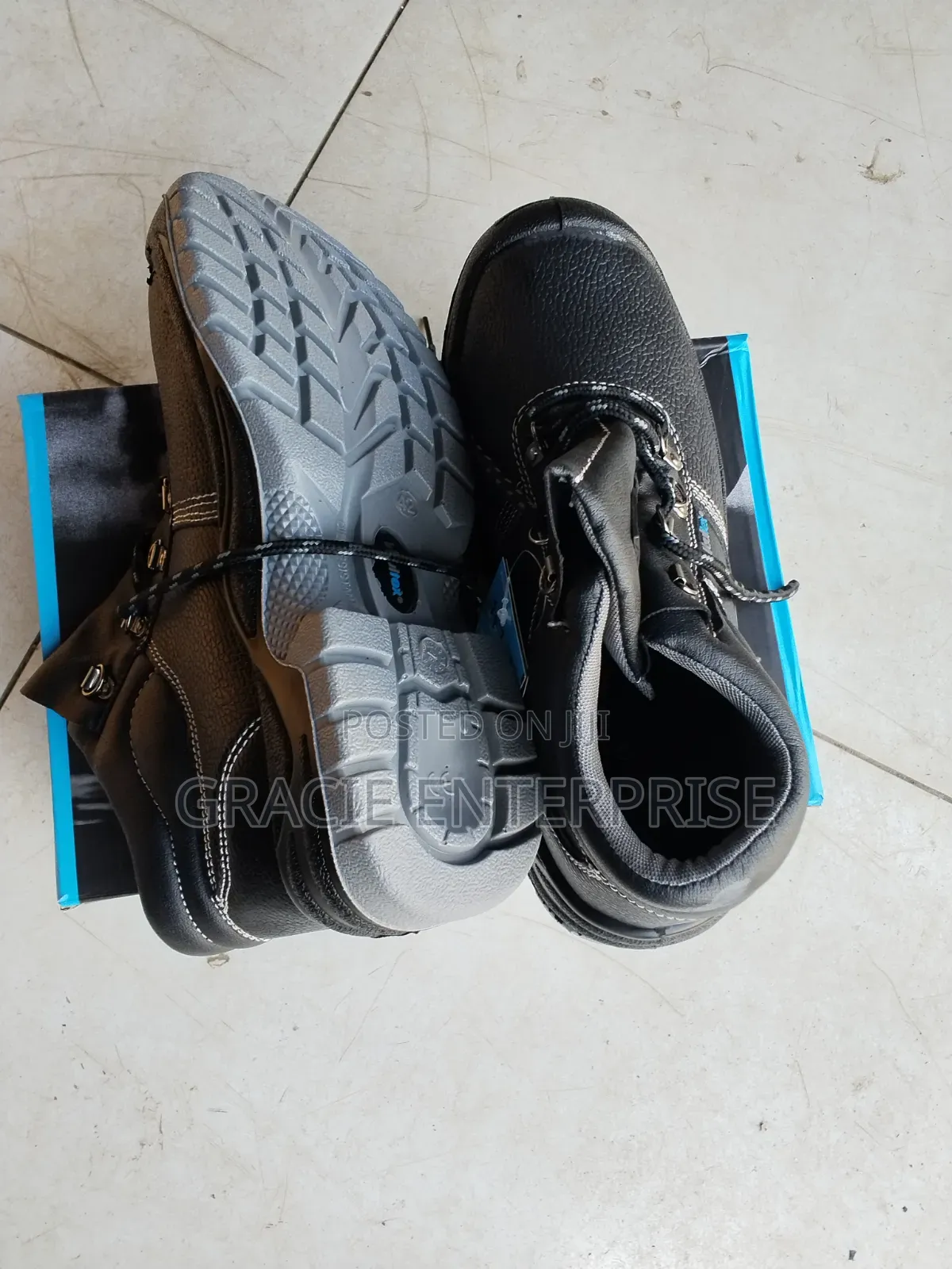 High-Ankle Safety Shoes/ Vaultex Safety Shoes