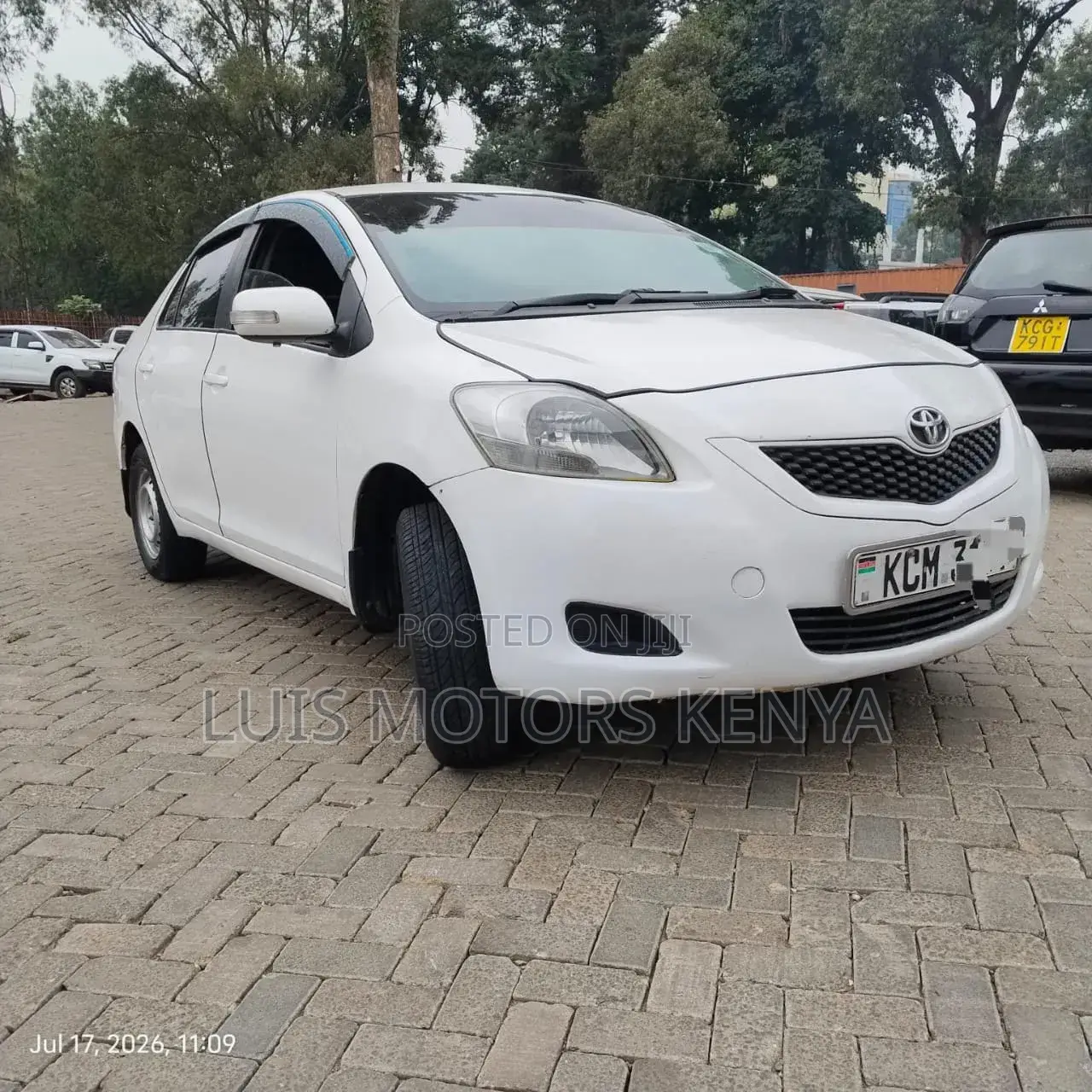 Toyota Belta 2009 White