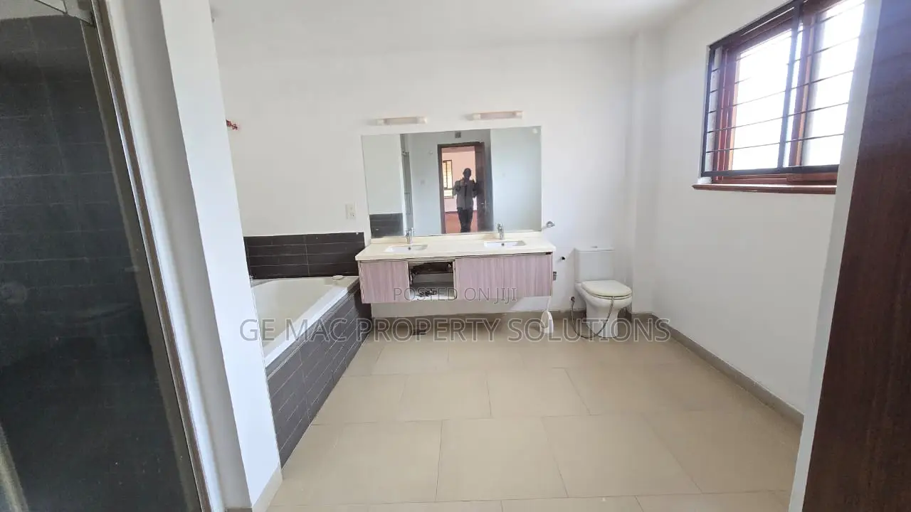 5bdrm House in Kaputei, Valley Arcade for rent