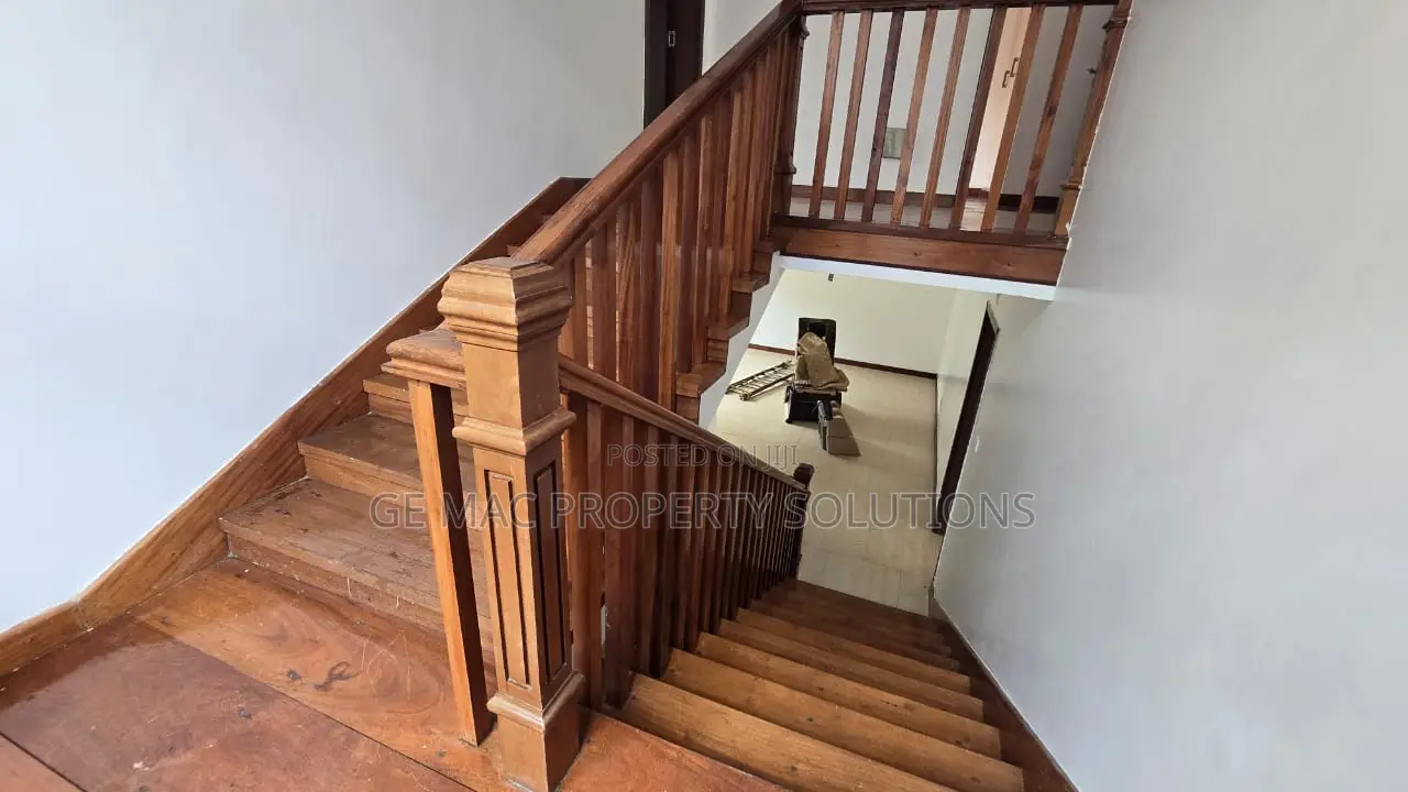 5bdrm House in Kaputei, Valley Arcade for rent