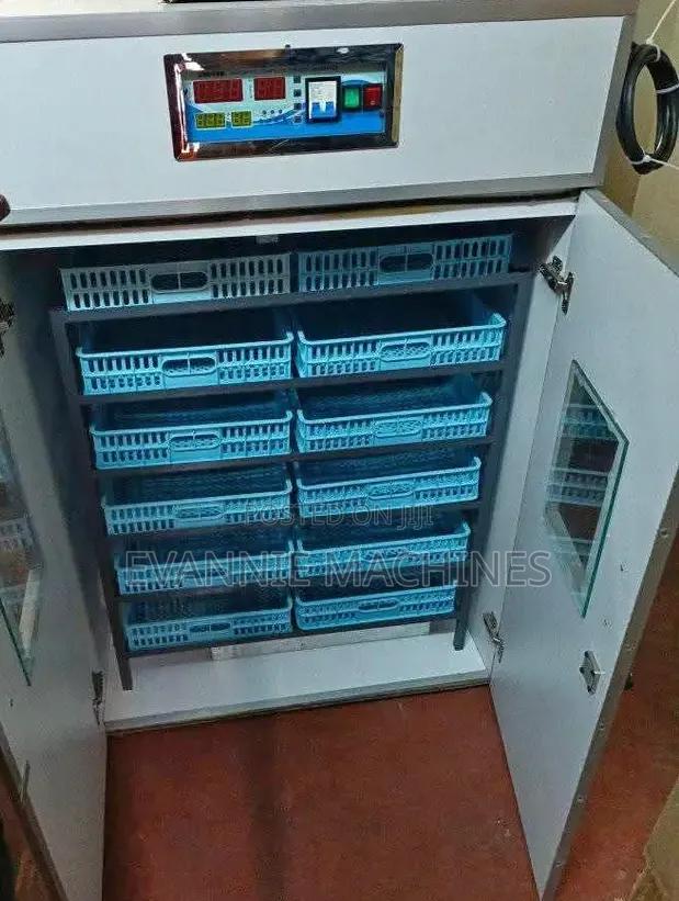 Commercial AC/DC 528 Egg Incubator - main view