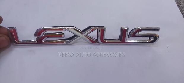Emblem Lexus - main view