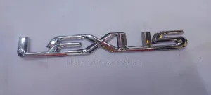 Emblem Lexus