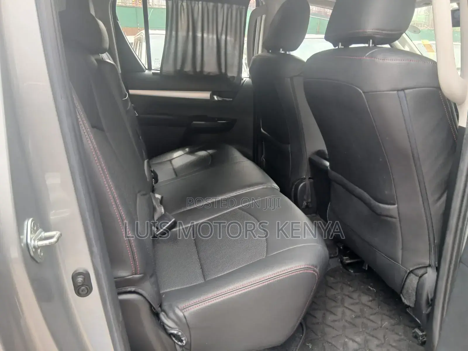 Toyota Hilux 2021 Silver