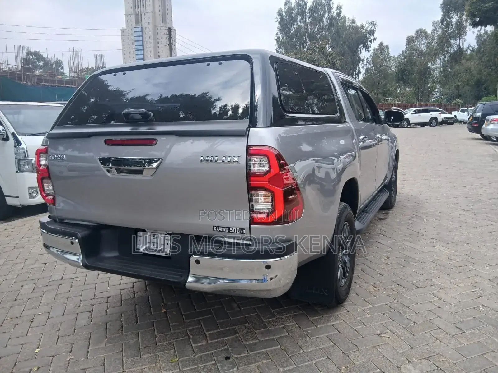 Toyota Hilux 2021 Silver