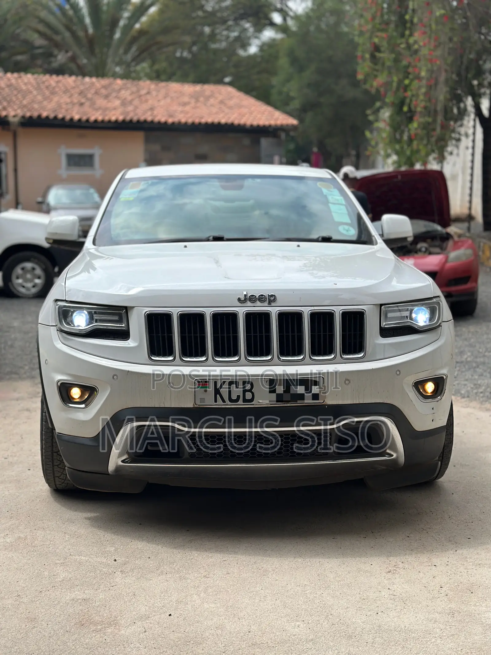 Jeep Grand Cherokee Limited 4dr SUV 4WD (3.6L 6cyl 8A) 2014 White