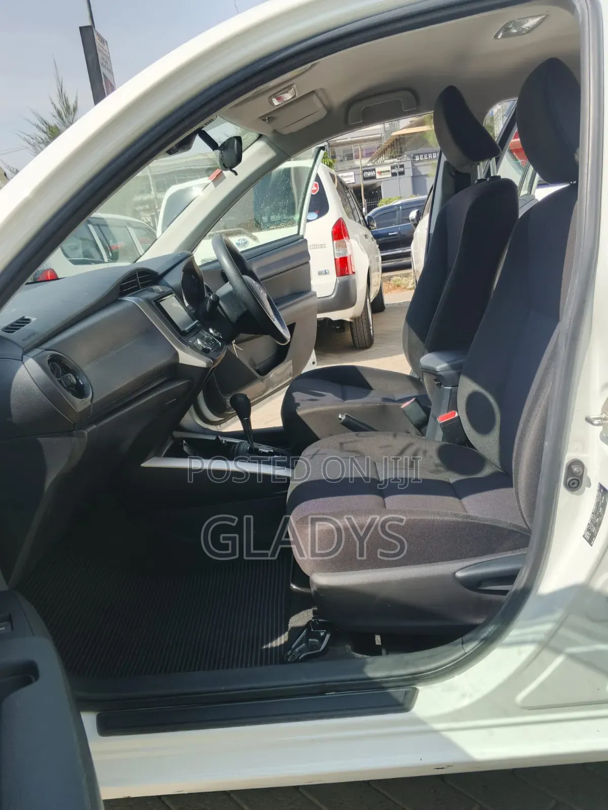 Toyota Corolla Fielder 2019 White