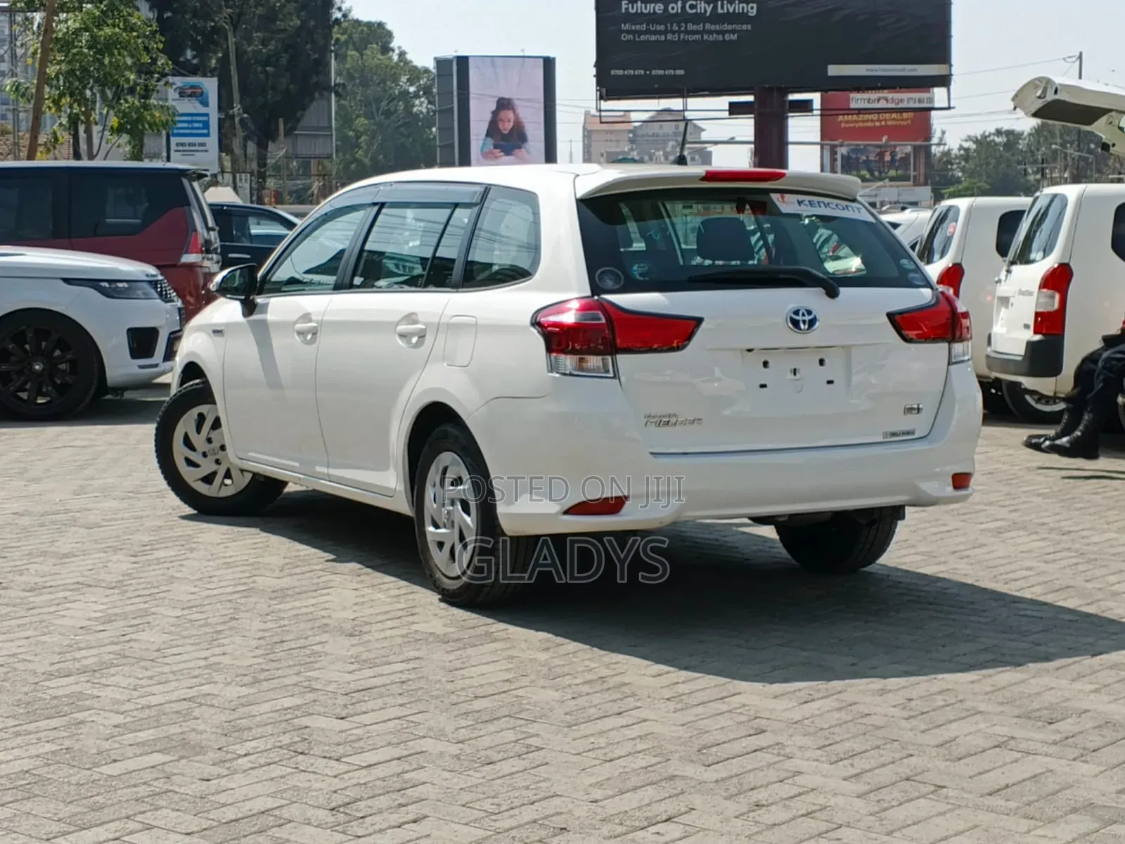 Toyota Corolla Fielder 2019 White