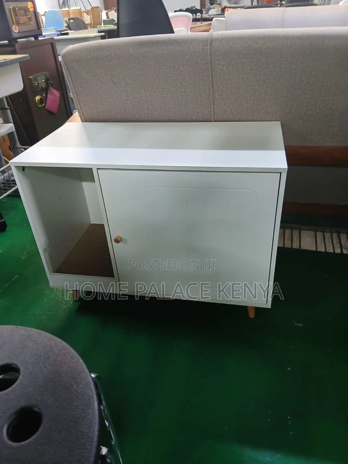 Cat House: Wooden Cat Litter Box Closure