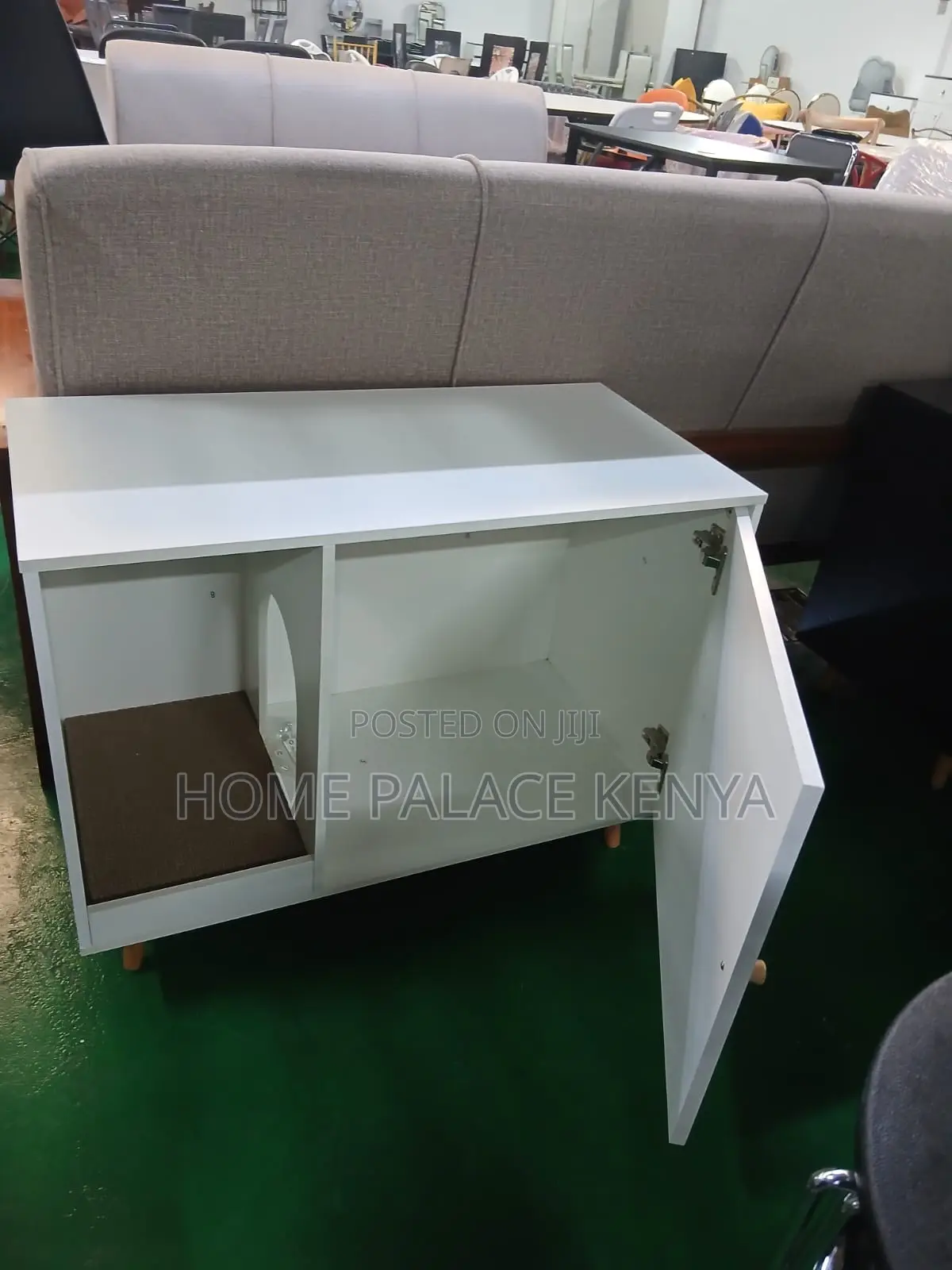 Cat House: Wooden Cat Litter Box Closure