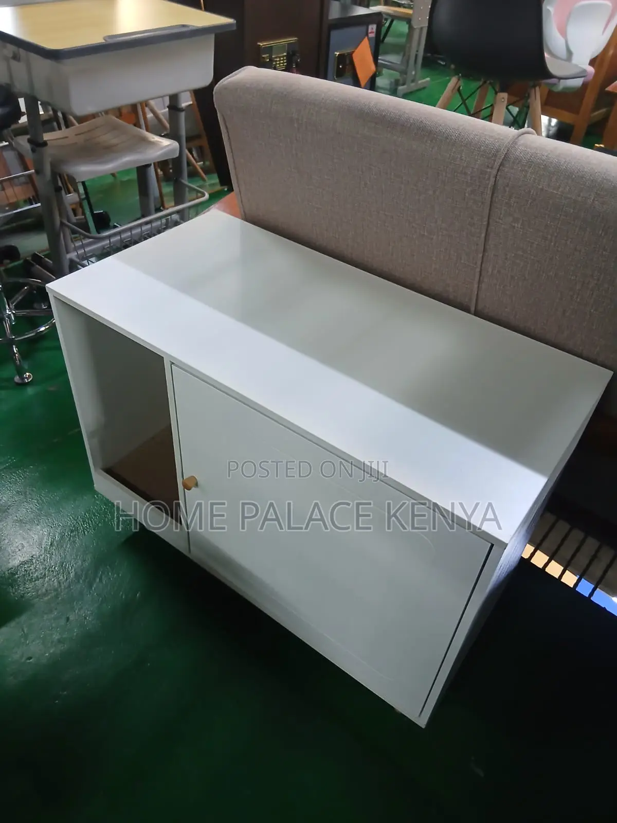 Cat House: Wooden Cat Litter Box Closure
