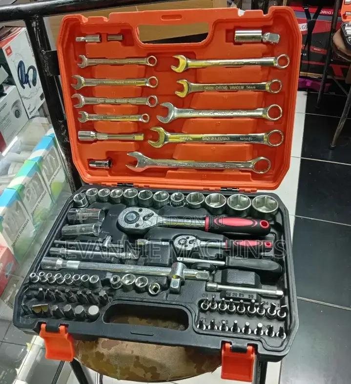 82pcs Mechanical Spanner Set