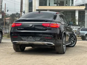 Mercedes-Benz GLE-Class 2018 Black
