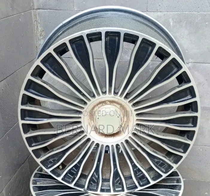 Mercedes Benz