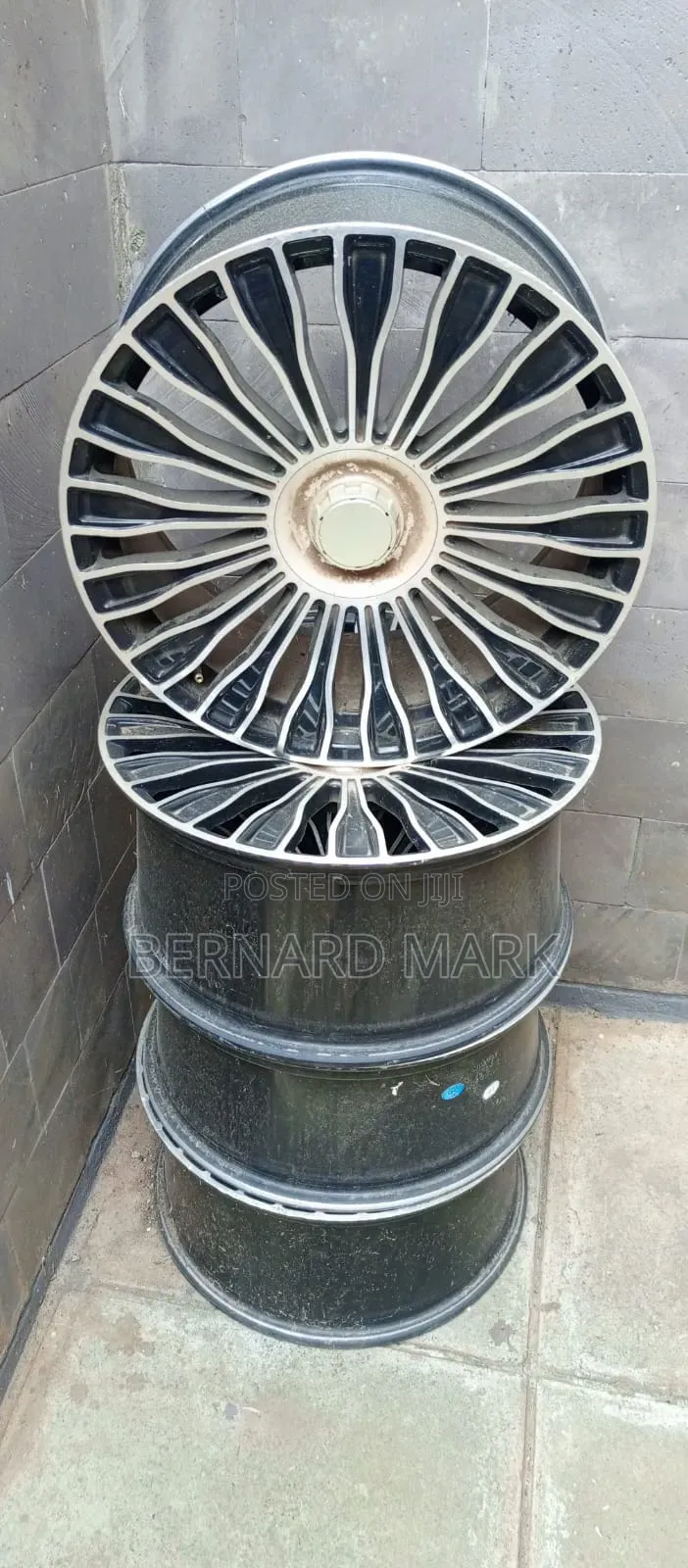Mercedes Benz