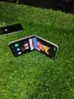 Samsung Galaxy Z Flip3 5G 128 GB Purple