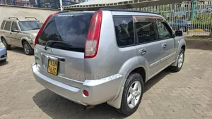 Nissan X-Trail 2004 Gray