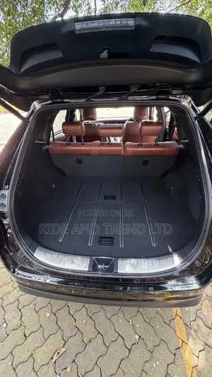 Toyota Harrier 2019 Black