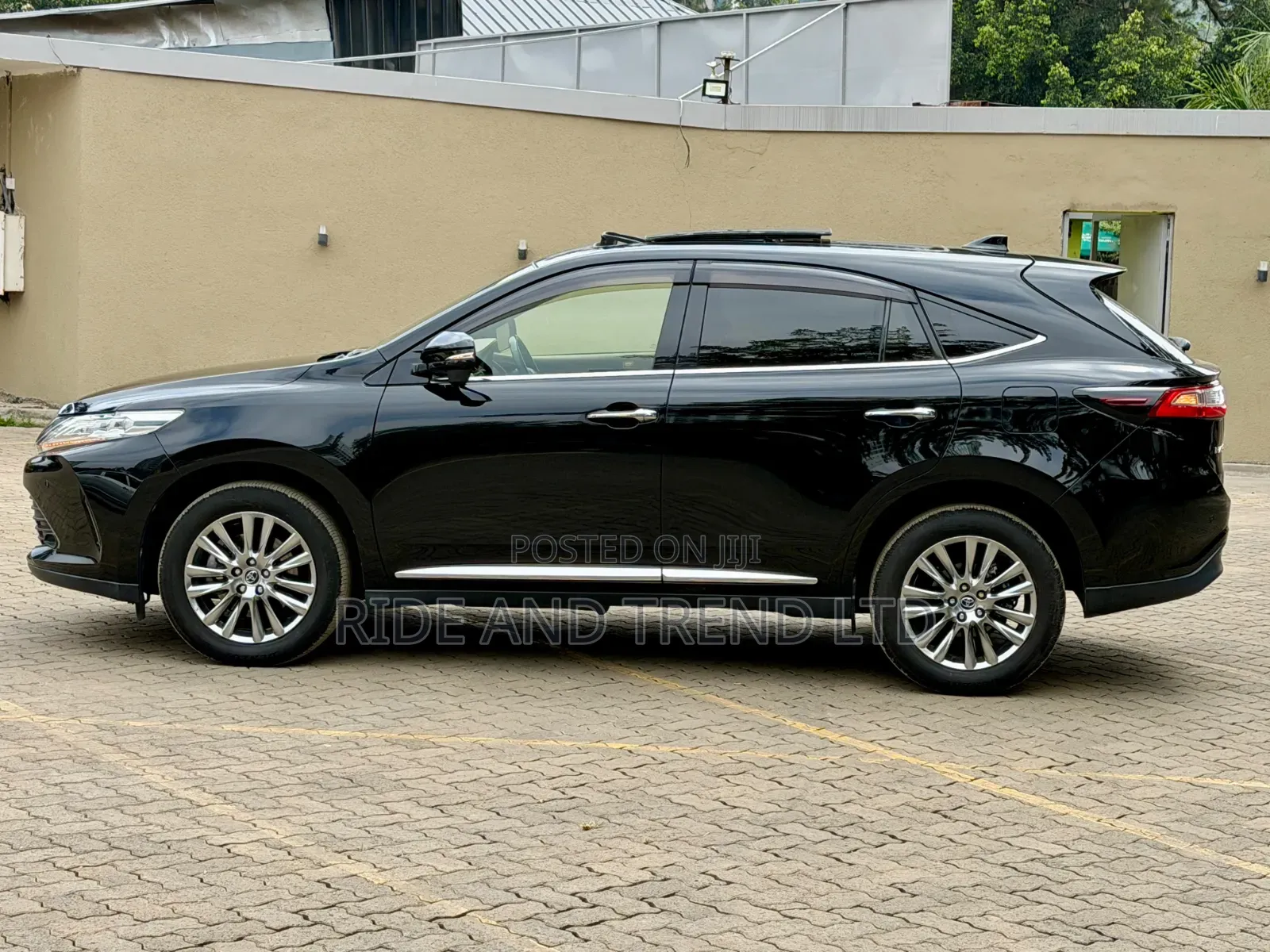 Toyota Harrier 2019 Black