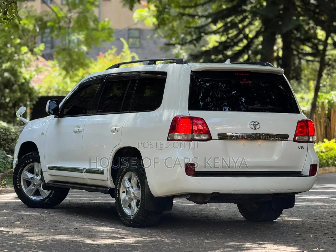 Toyota Land Cruiser 2008 White