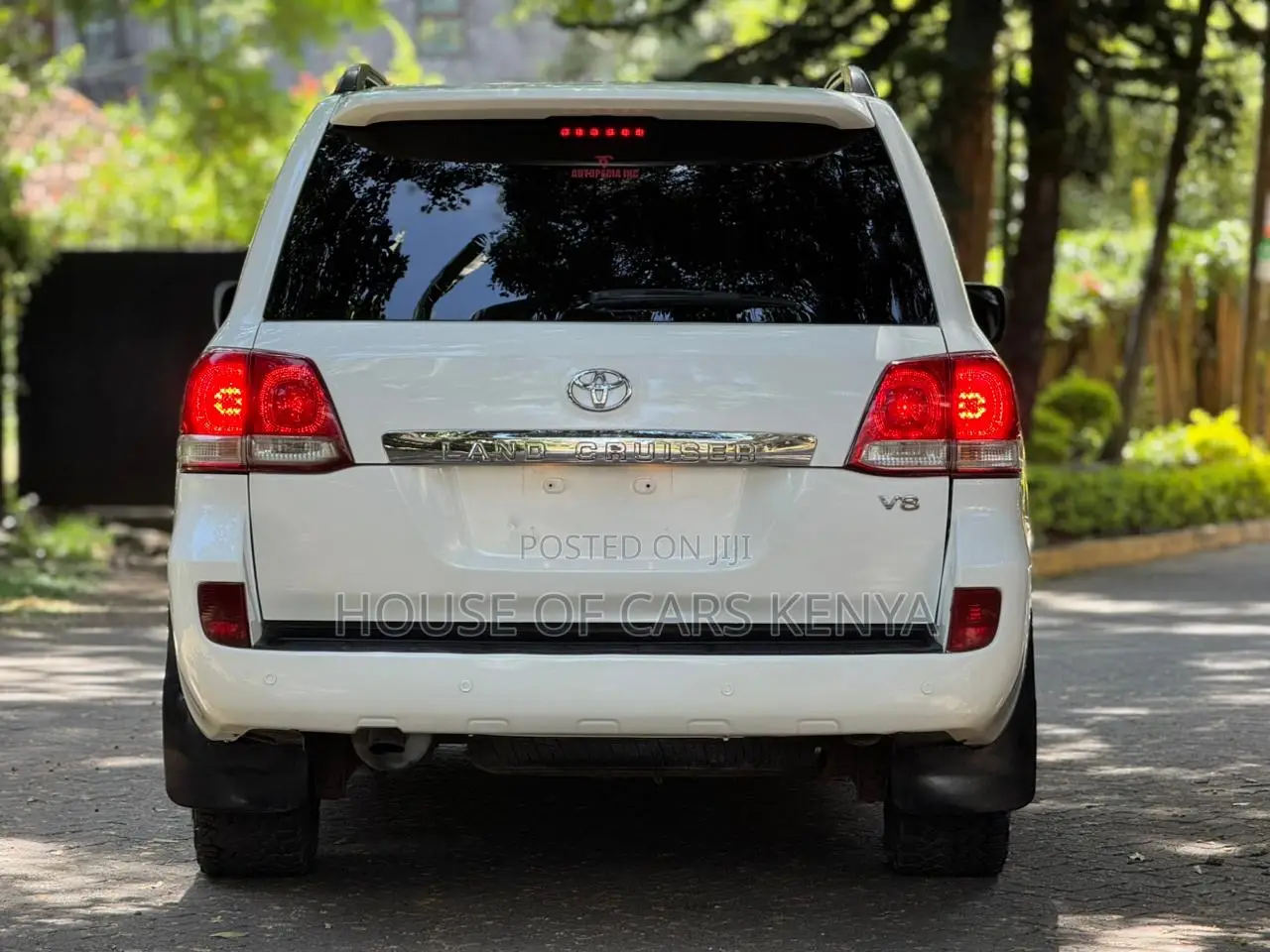 Toyota Land Cruiser 2008 White