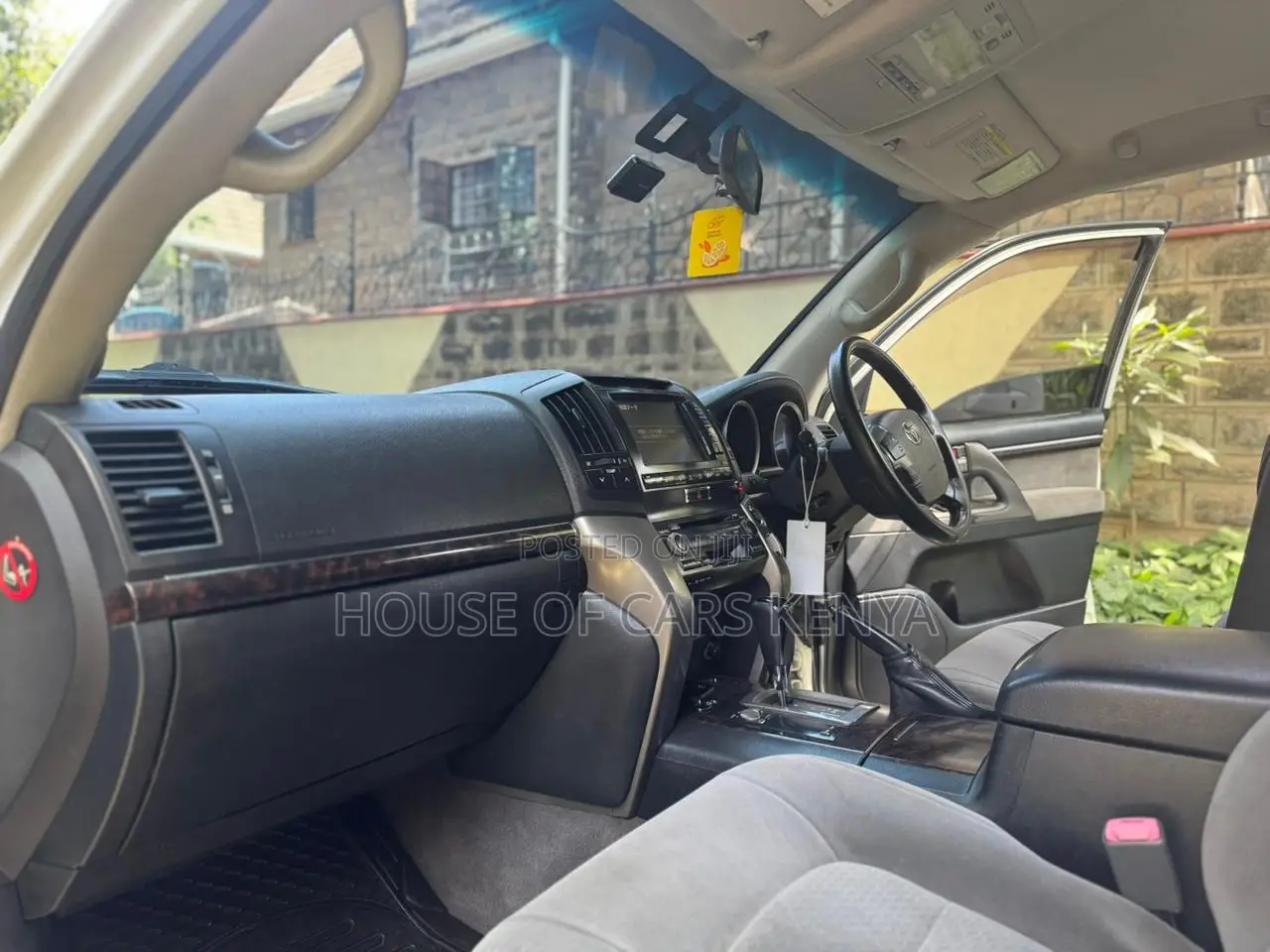 Toyota Land Cruiser 2008 White