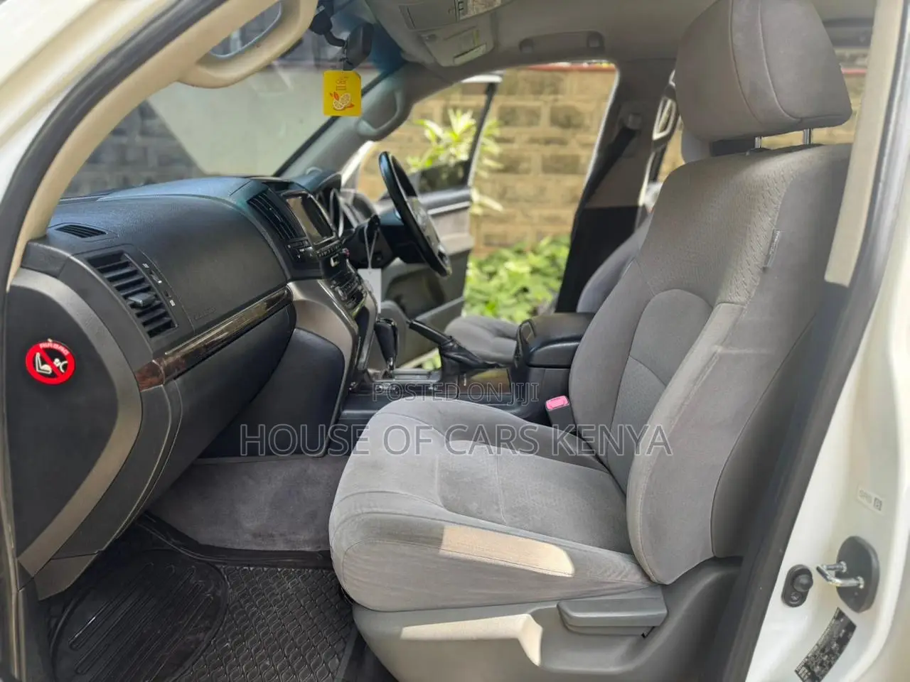 Toyota Land Cruiser 2008 White