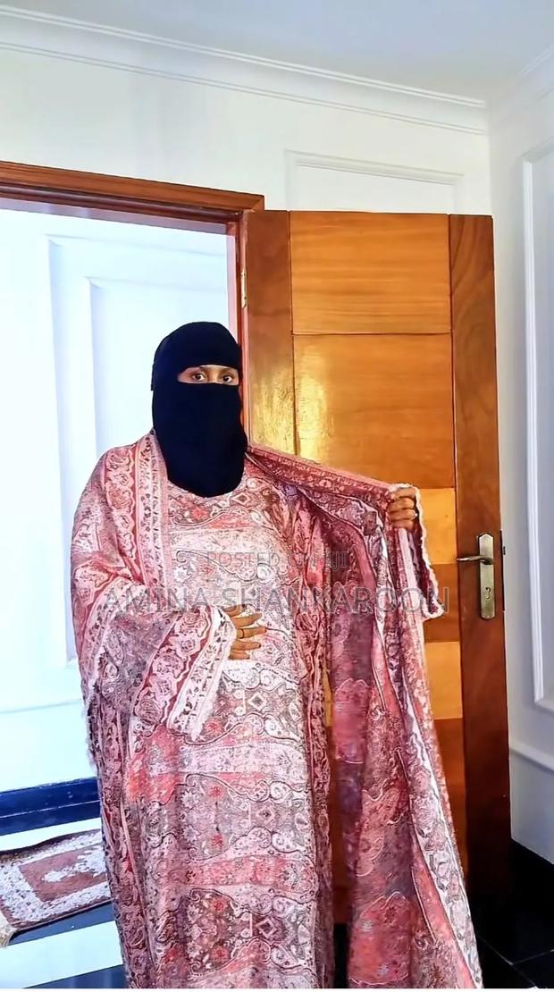 Korean and Pashmina Abaya - thumbnail 4