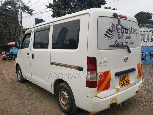 Toyota TownAce 2015 White - thumbnail 4