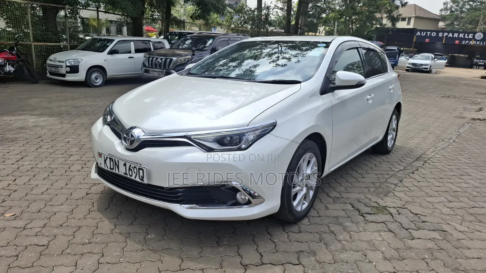 Toyota Auris 2016 White