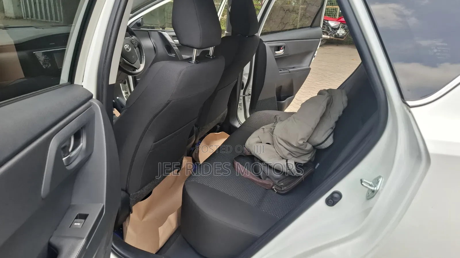 Toyota Auris 2016 White