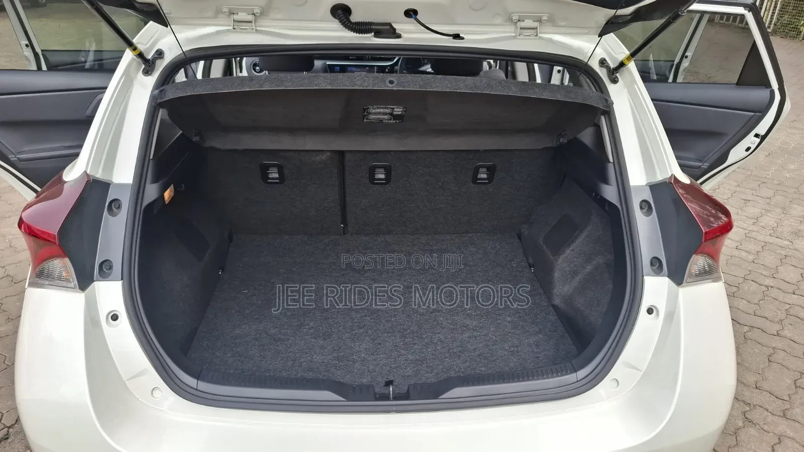 Toyota Auris 2016 White
