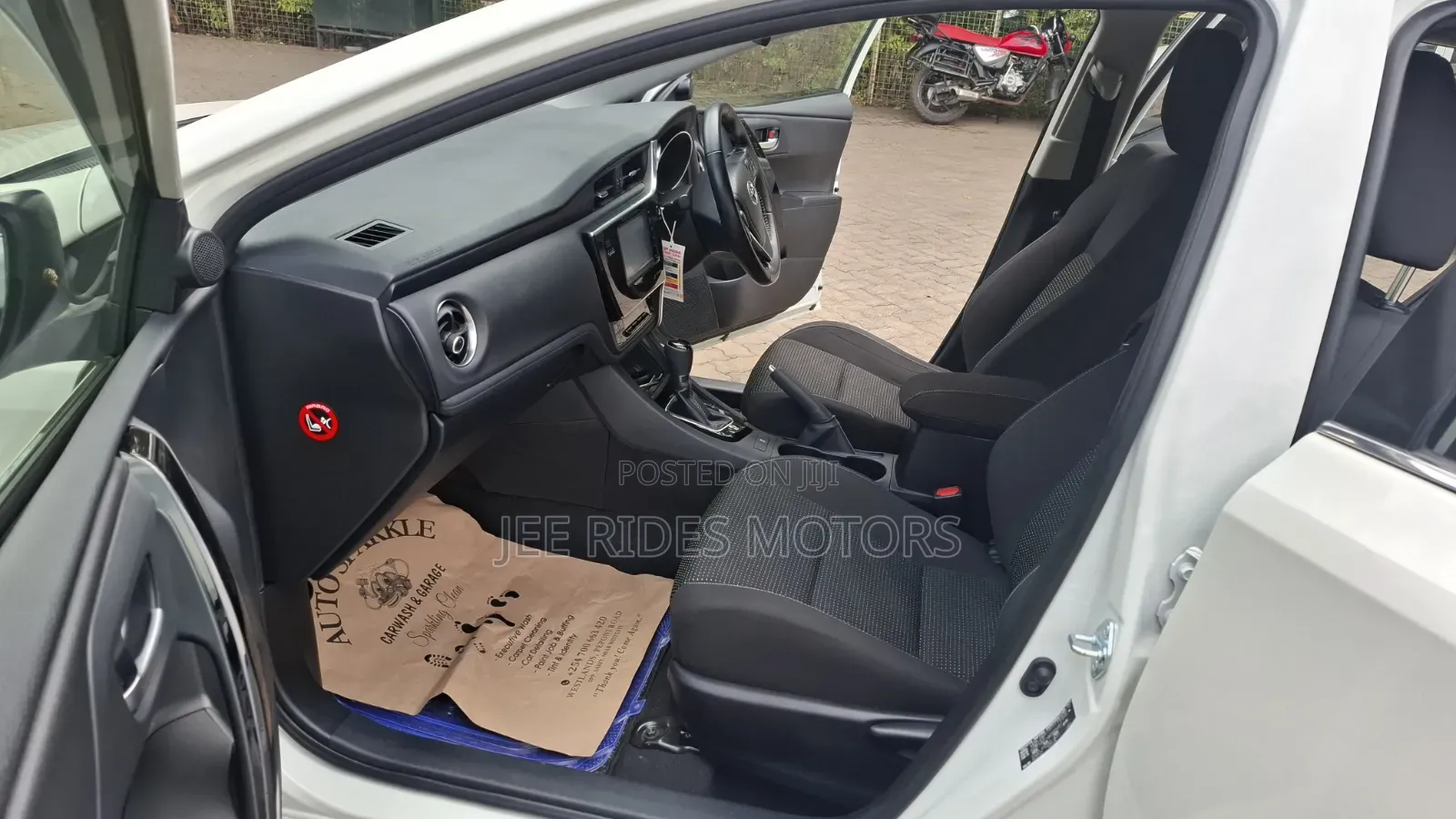 Toyota Auris 2016 White