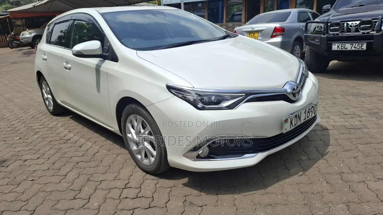 Toyota Auris 2016 White