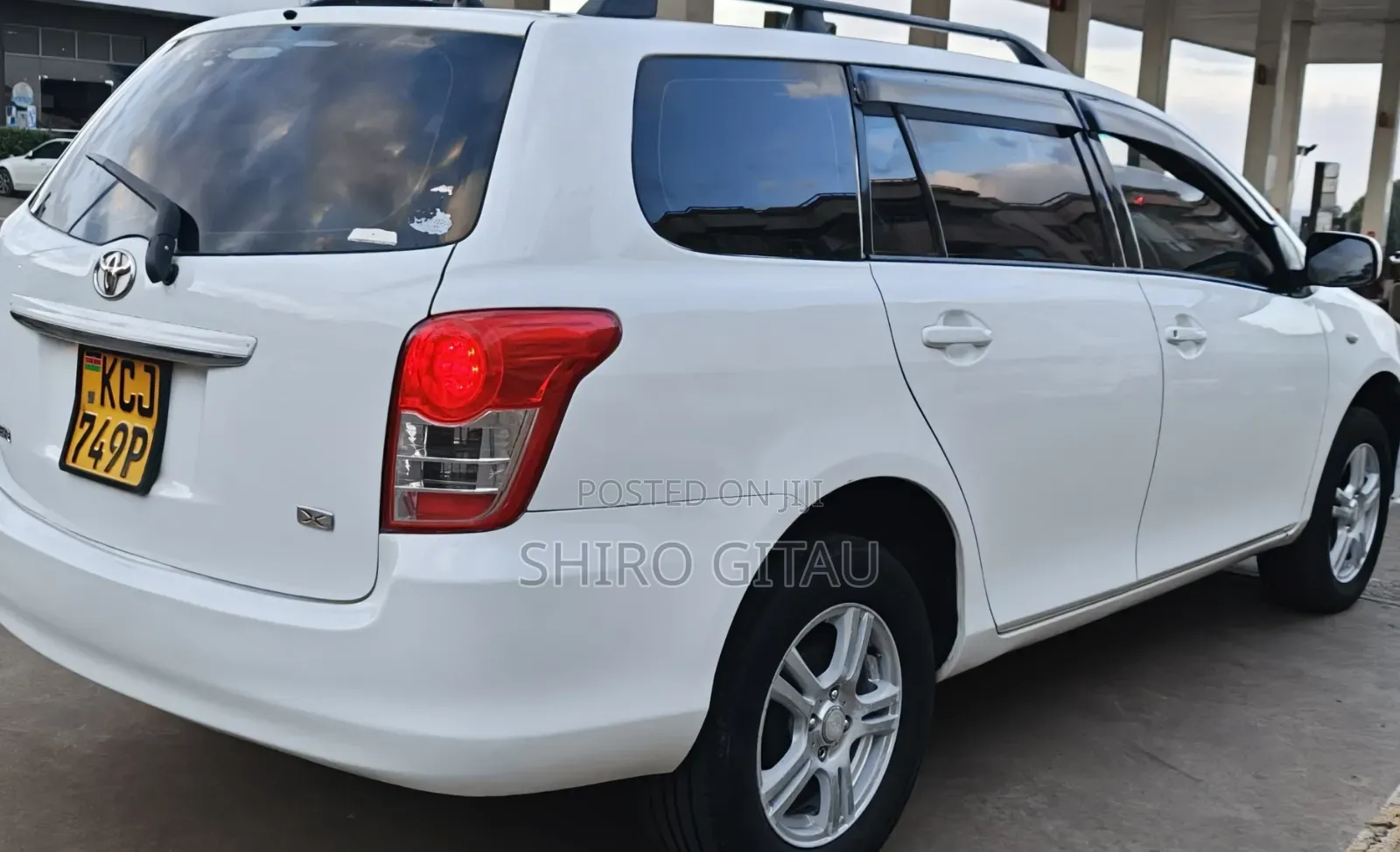 Toyota Corolla Fielder 2010 White