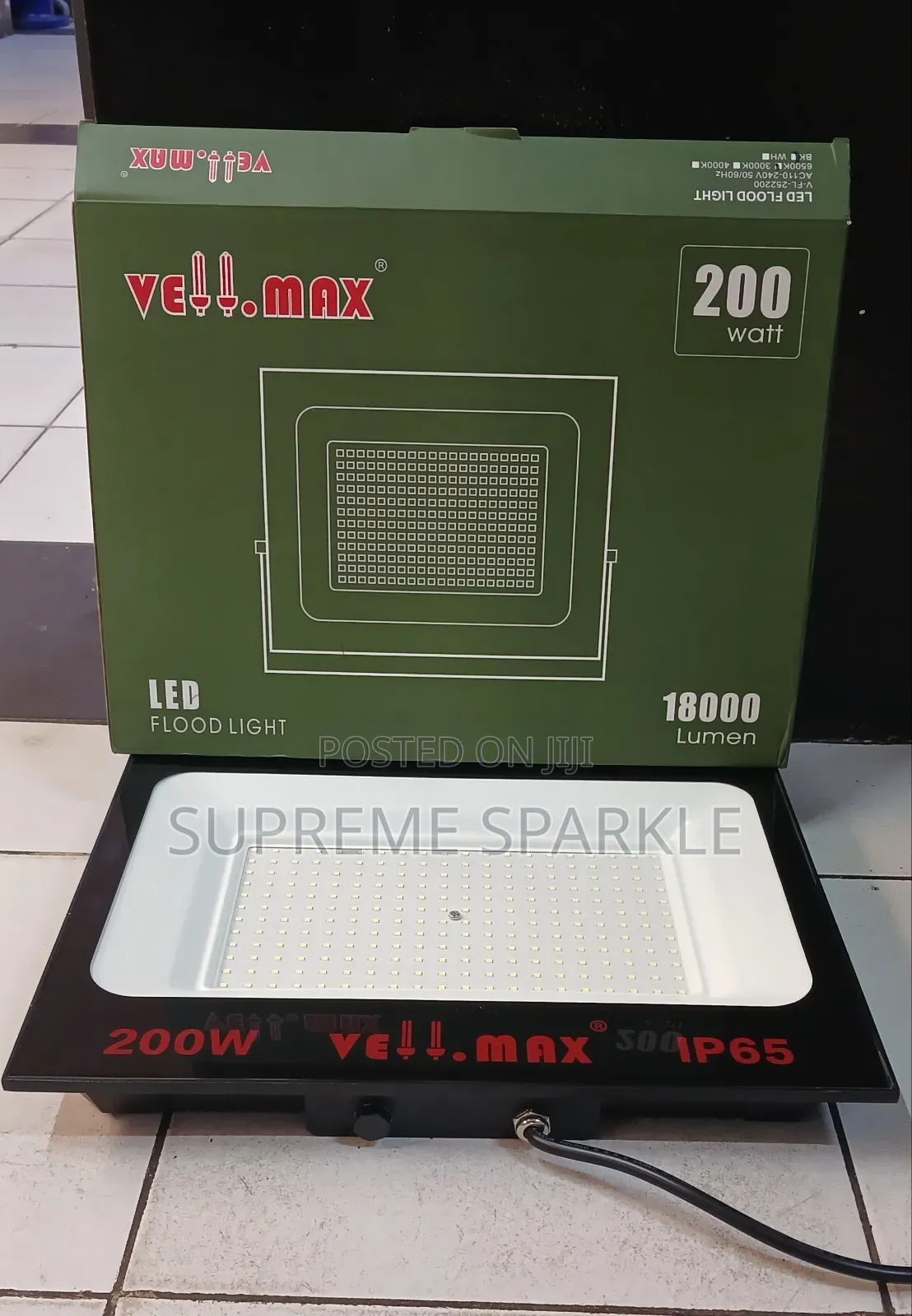 Vellmax 200W LED Flood Light v-Fl-252200 IP65 Outdoor Light