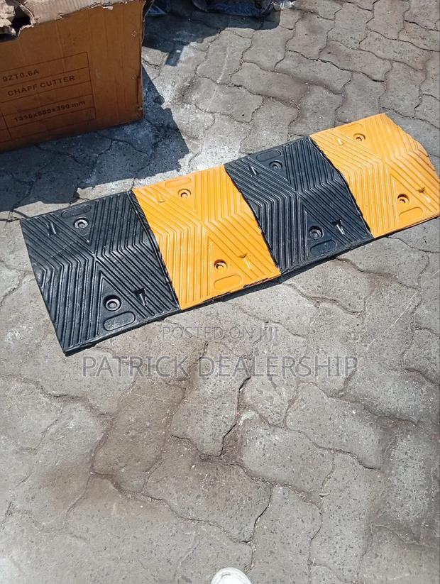 Modular Rubber Speed Bump