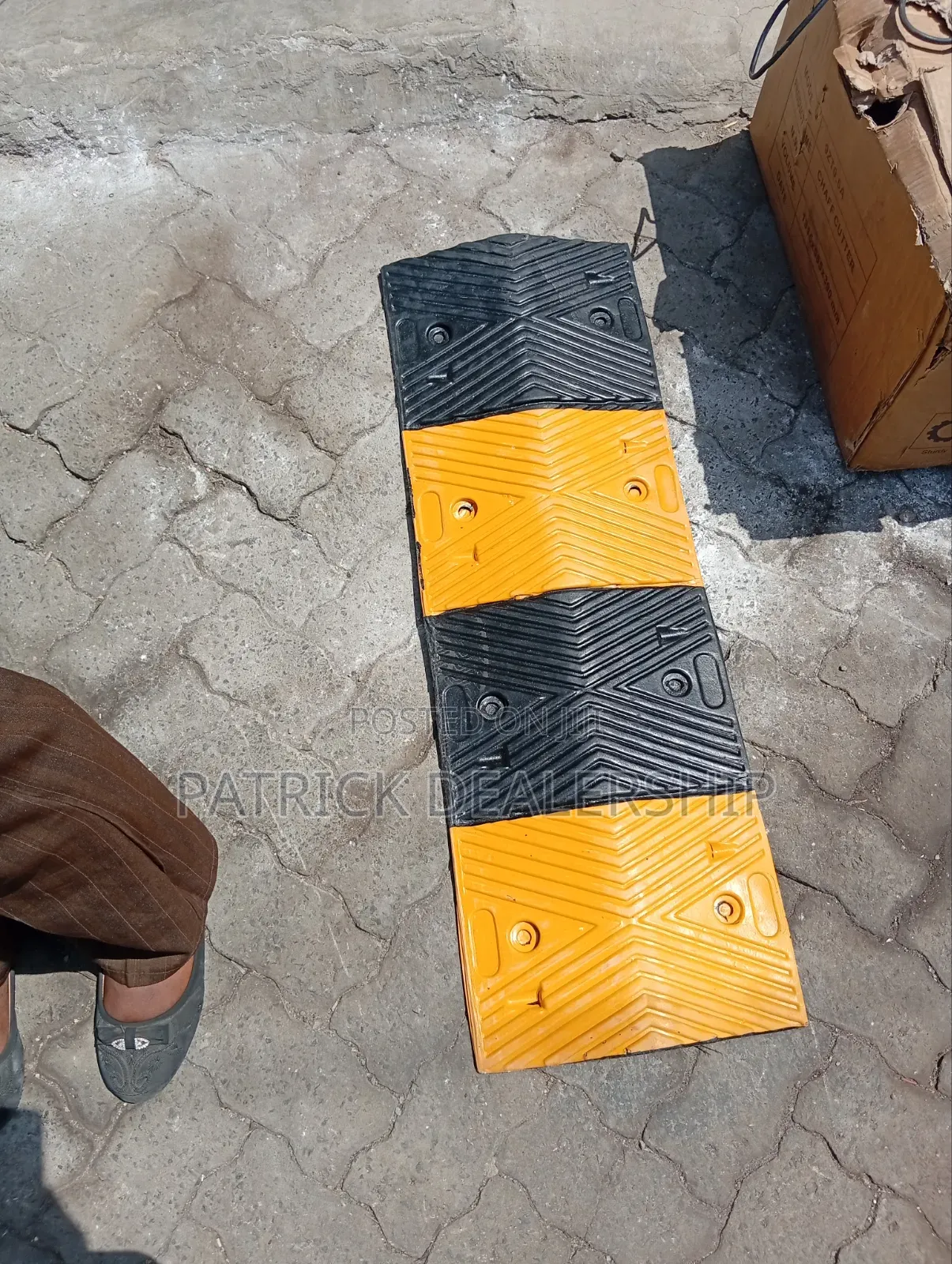 Reflective Rubber Speed Bump
