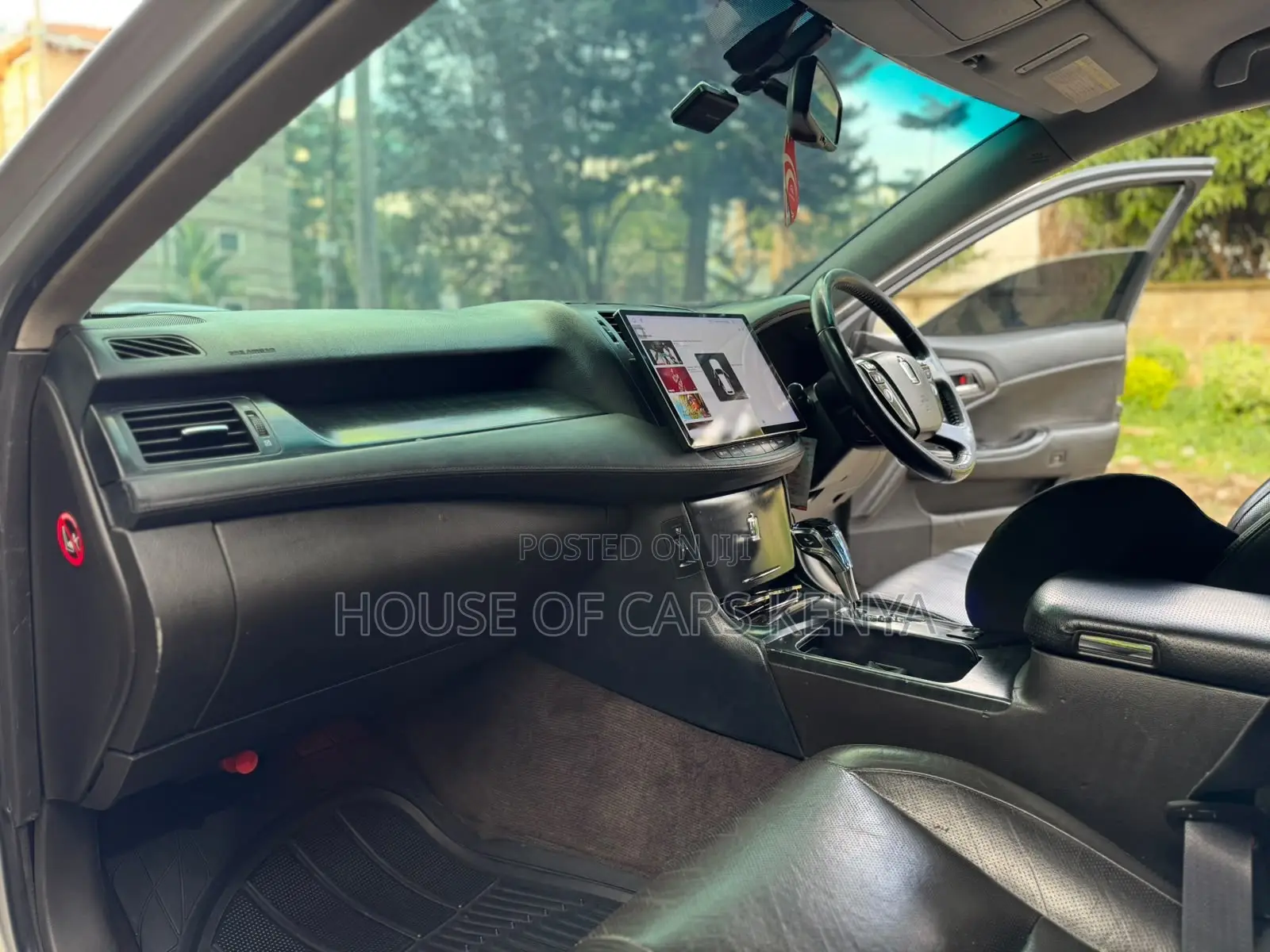 Toyota Crown 2009 Silver