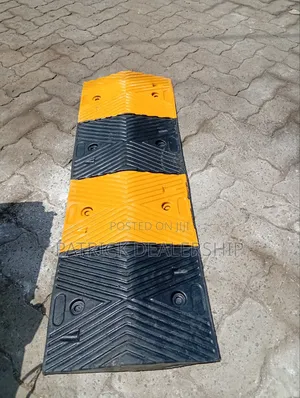 Estate Rubber Speed Bump